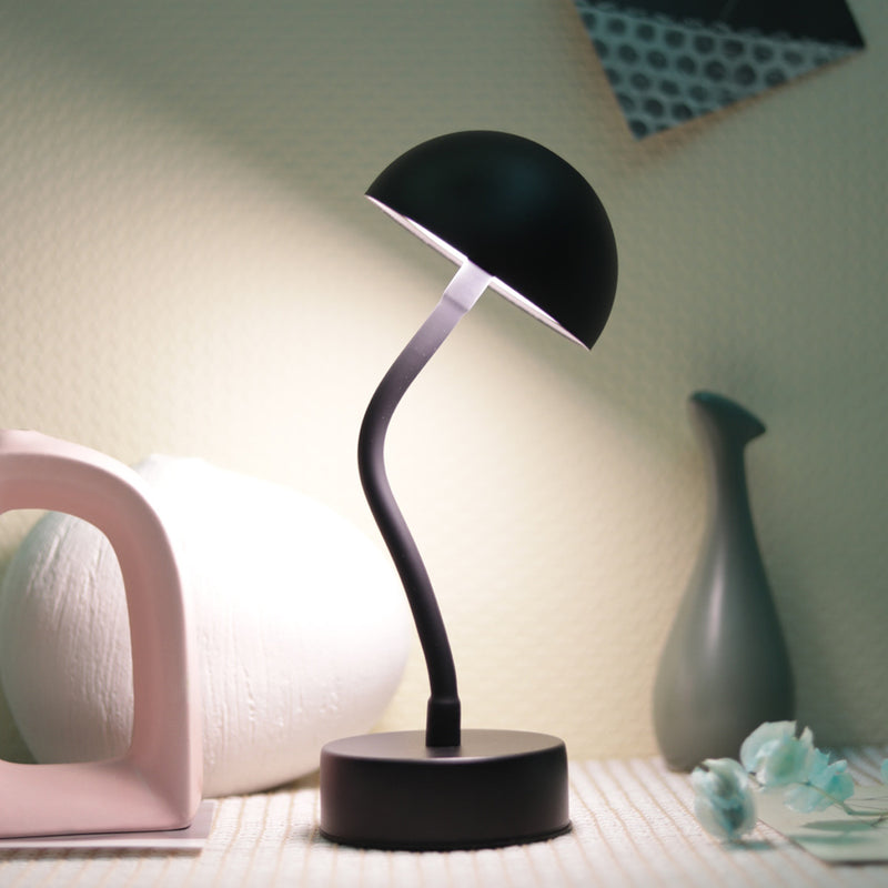 Creative Mushroom Table Lamp with Simple LED Atmosphere and Warm Light – Small Night Lamp - SouqNoir